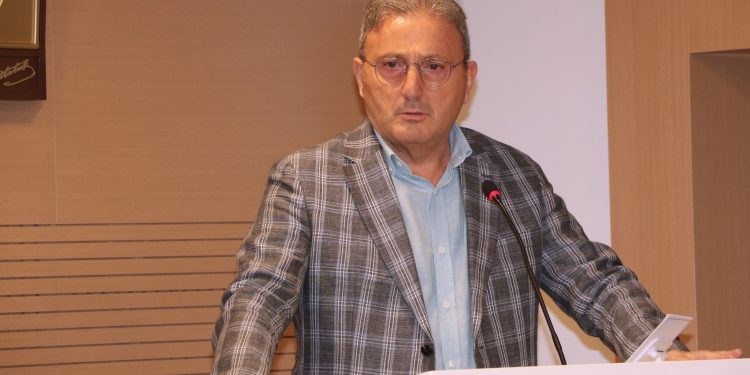 Piyasalar Faiz İndirimi Kadar, Ticari Kredi Musluklarının Açılmasını Bekliyor