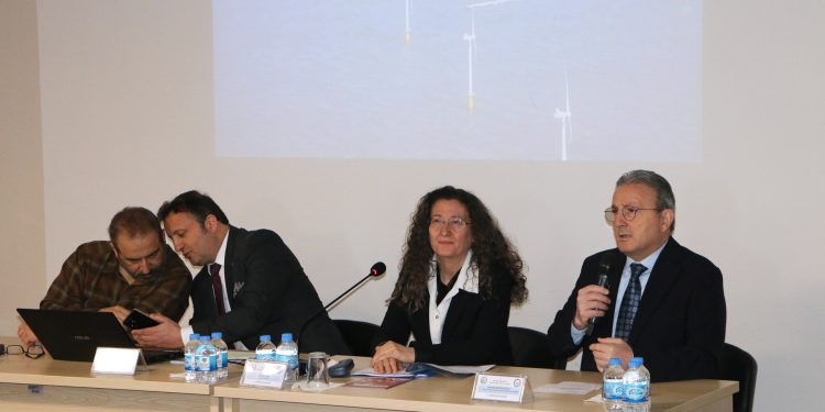 Çakırmelikoğlu Gençlere Tecrübelerini Aktardı