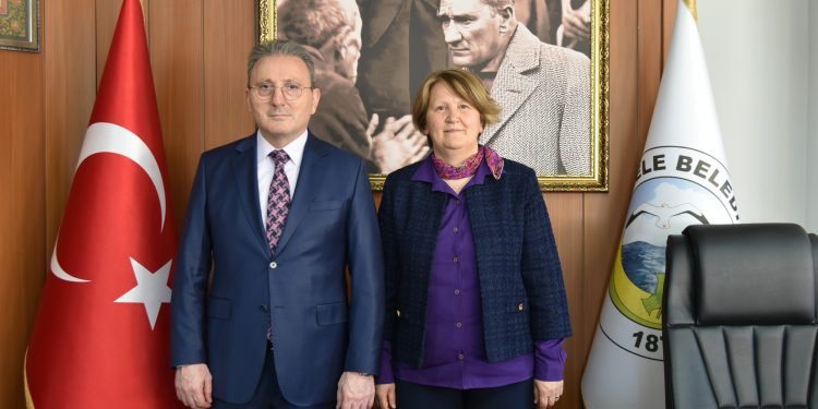 Çakırmelikoğlu’ndan Görele Belediyesi’ne Ziyaret