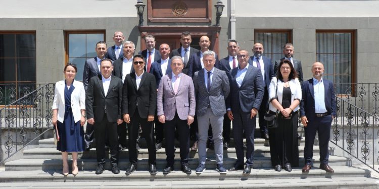 Çakırmelikoğlu, Banka Müdürleri İle Nefes Kredisini Değerlendirdi